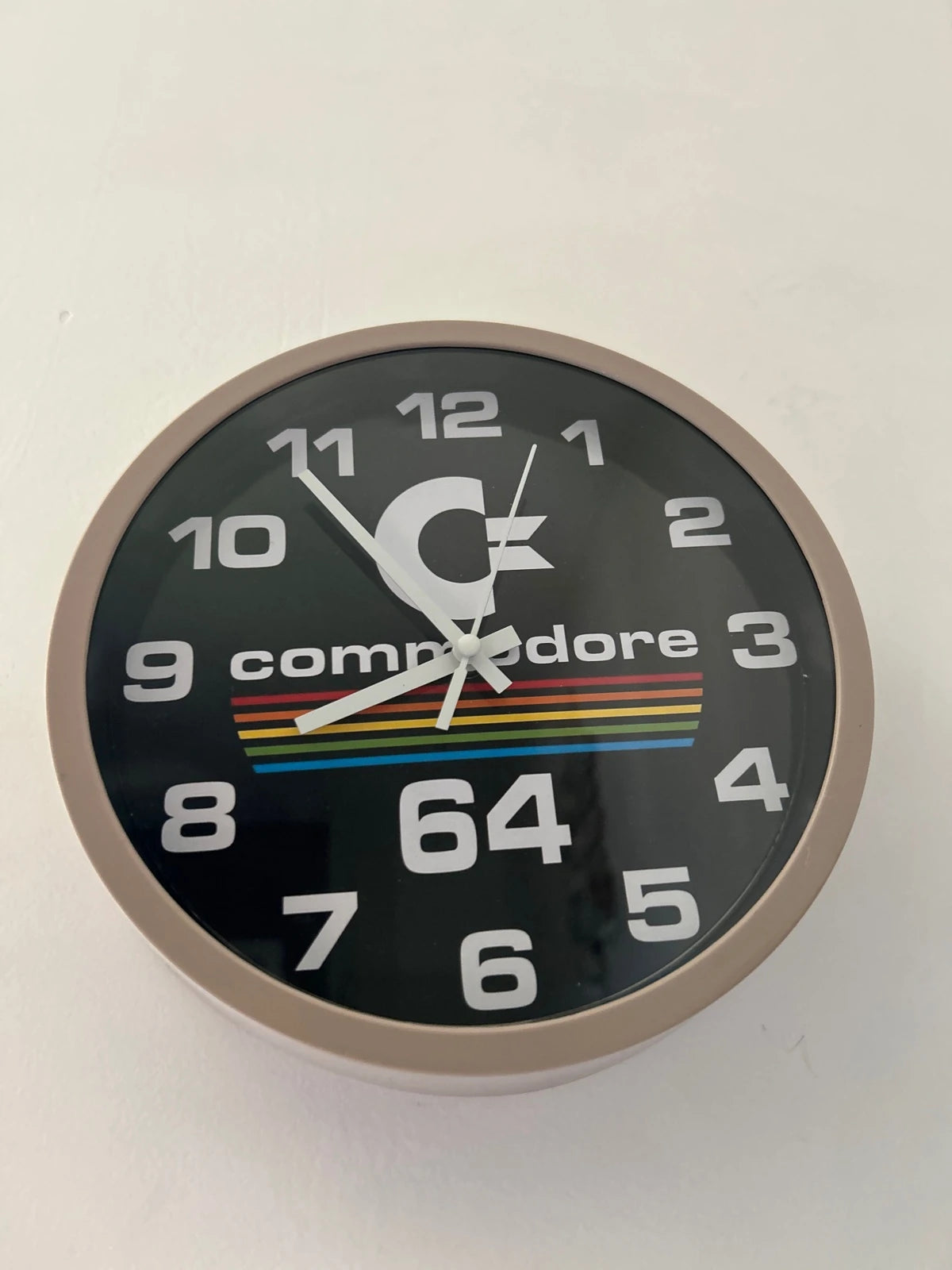 Horloge murale signature Commodore