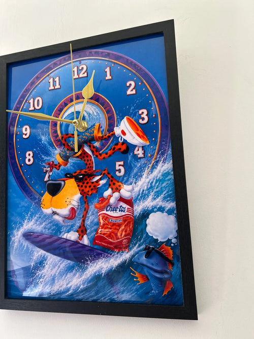 Cadre Horloge Cheetos