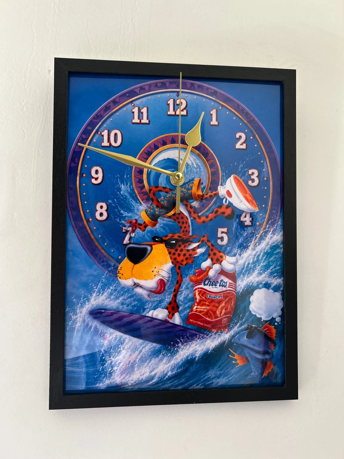 Cadre Horloge Cheetos