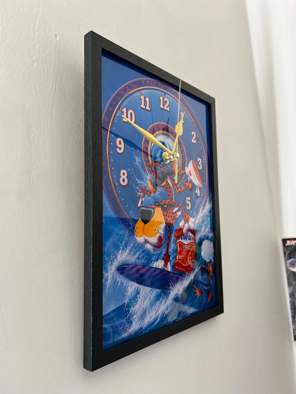 Cadre Horloge Cheetos