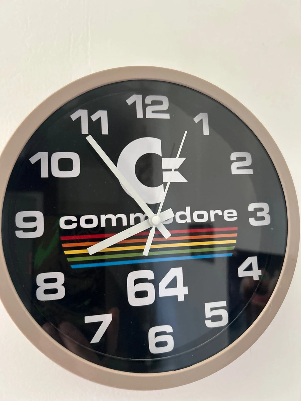 Horloge murale signature Commodore