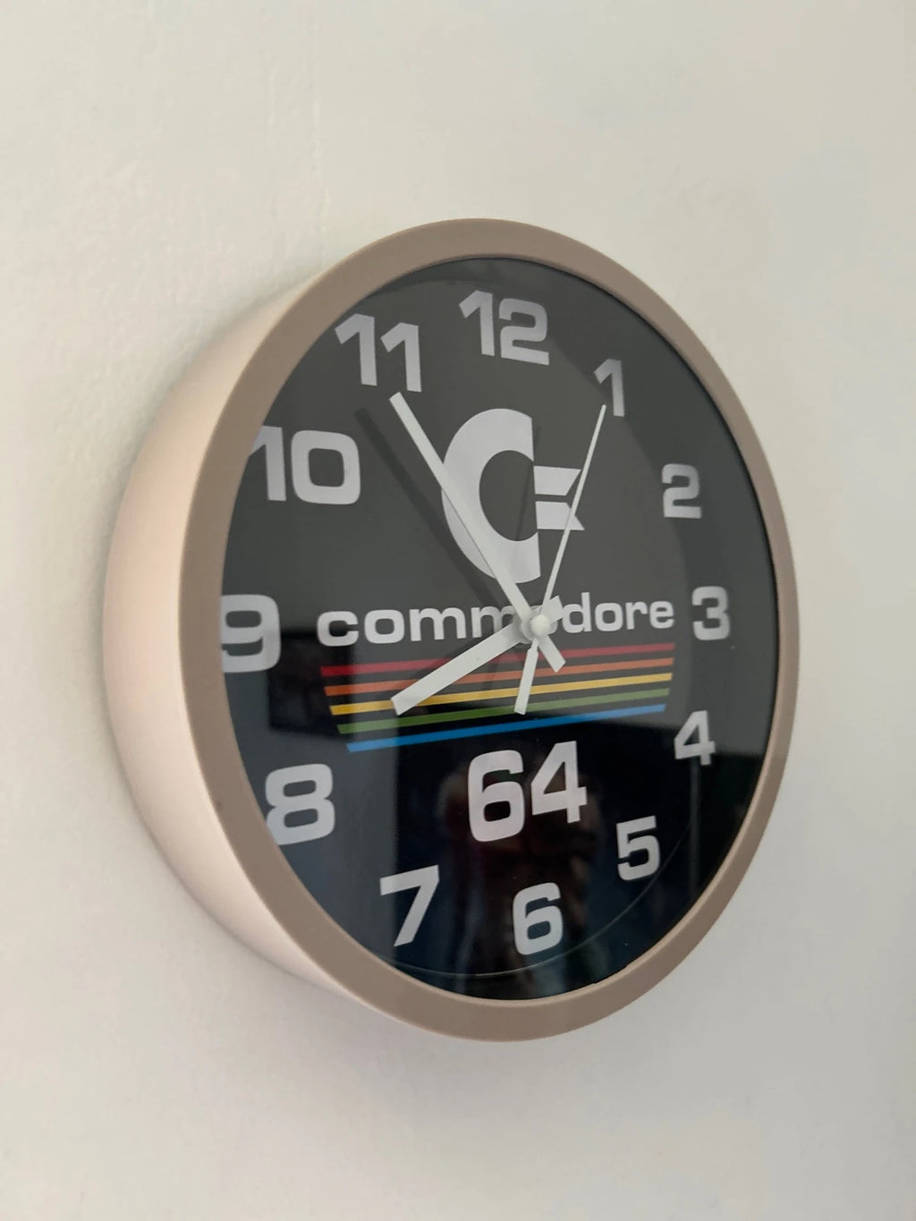 Horloge murale signature Commodore