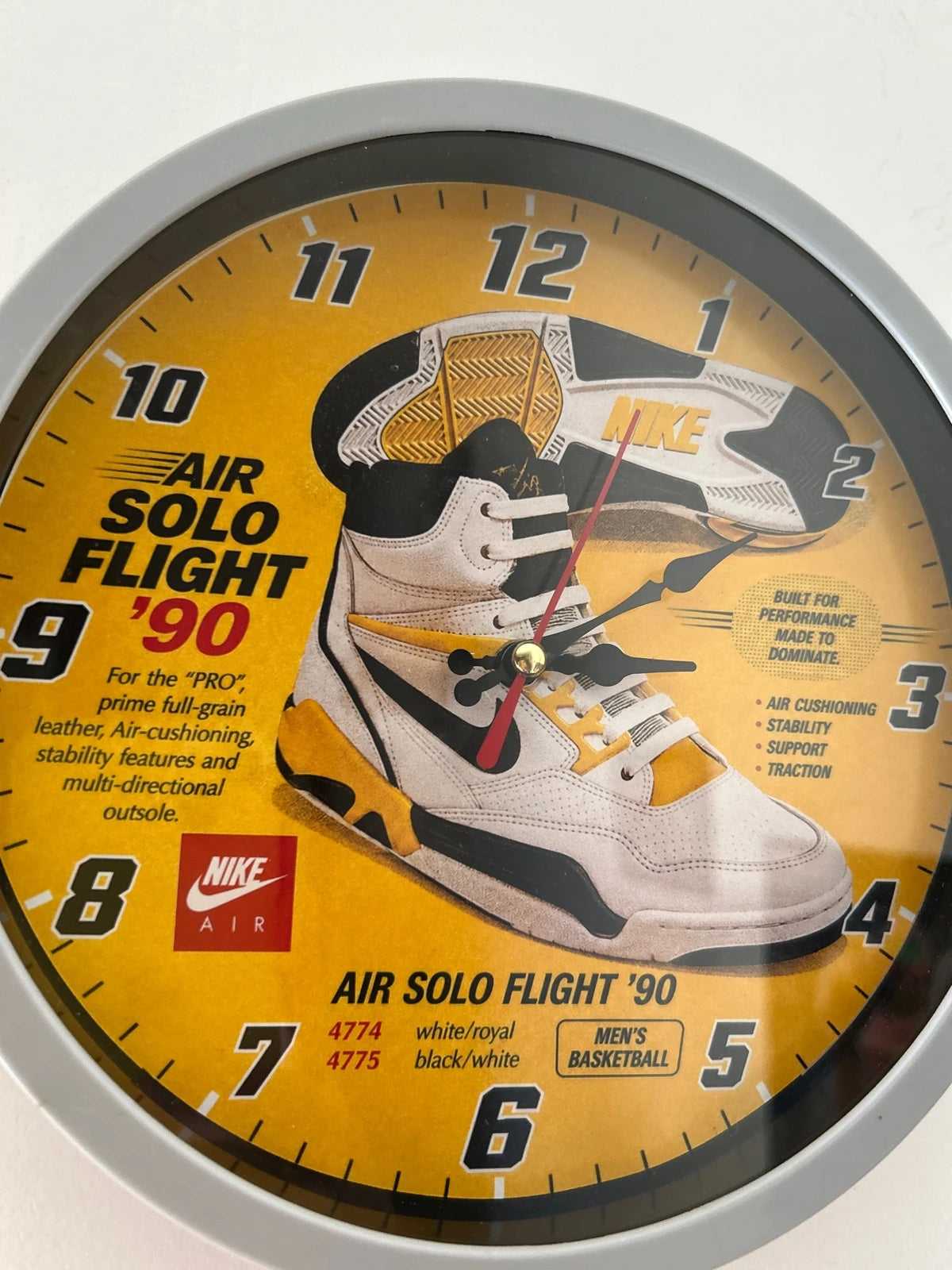 Horloge ronde murale signature Solo Air Flight 90'